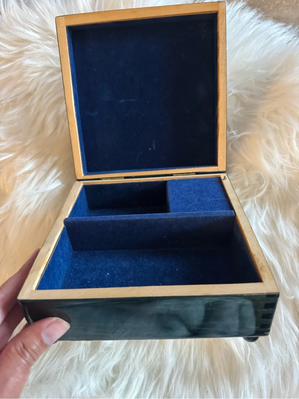 Musical Memories music box